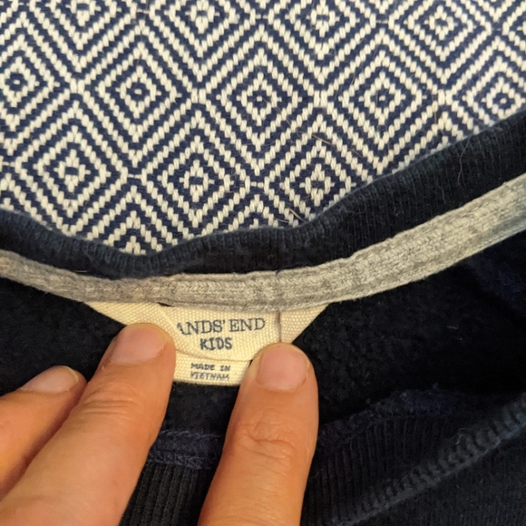 Cool glow in the dark Lands End moon sweatshirt - Picture 2 of 6